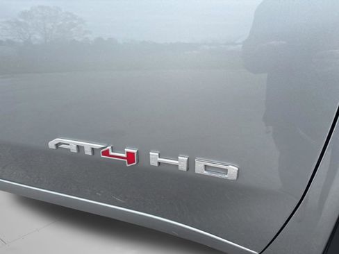 Used 2025 GMC Sierra 2500 AT4 image 53