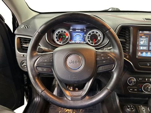 Used 2020 Jeep Cherokee Trailhawk w/ Cold Weather Group image 15