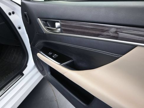 Used 2017 Lexus GS 350 w/ Preferred Accessory Package RWD image 23