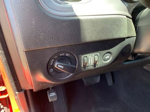 Used 2023 Dodge Charger SXT RWD image 11