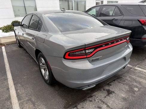 Used 2018 Dodge Charger SXT Plus w/ Driver Confidence Group image 5