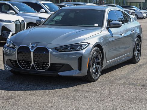 Certified 2023 BMW i4 eDrive35 w/ Premium Package image 3