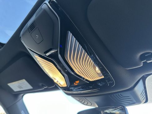 Used 2017 BMW 750i xDrive image 27