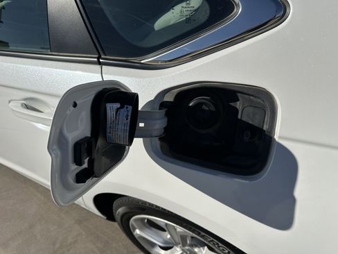 Used 2024 Honda Accord LX image 31