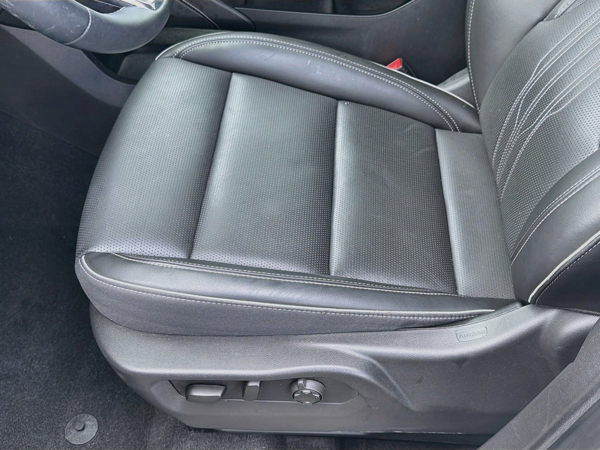 Used 2024 Buick Envision Avenir AWD/4WD image 20