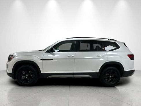 New 2026 Volkswagen Atlas Peak Edition AWD/4WD image 2