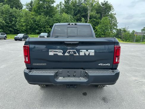 New 2026 RAM 2500 Big Horn AWD/4WD image 4