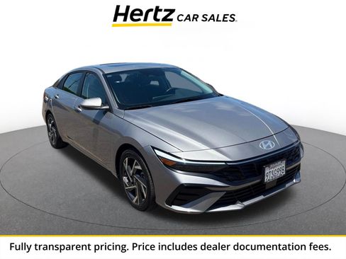 Used 2025 Hyundai Elantra SEL FWD image 1