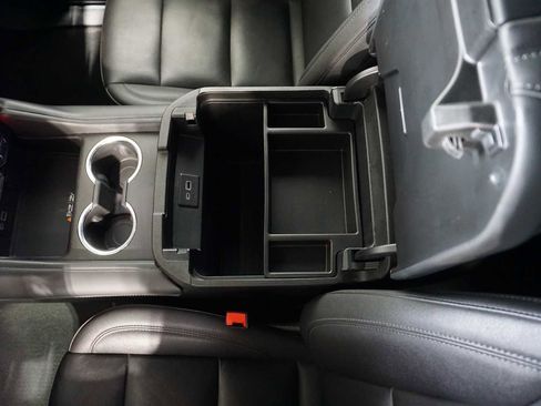 Used 2023 Chevrolet Suburban LT image 24