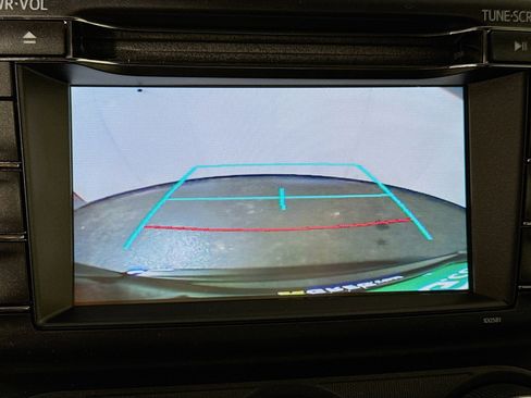 Used 2017 Toyota RAV4 LE image 19