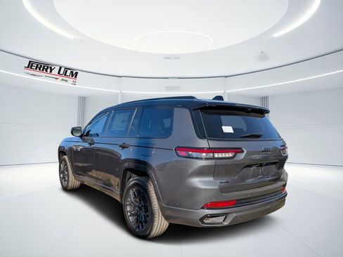 New 2025 Jeep Grand Cherokee L Summit w/ Advanced Protech Group IV image 5