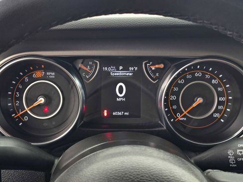 Used 2023 Jeep Wrangler Sport S image 27