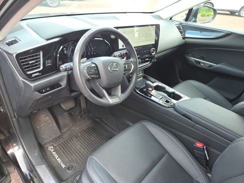 Certified 2025 Lexus NX 350 AWD w/ Accessory Package (2T) image 15