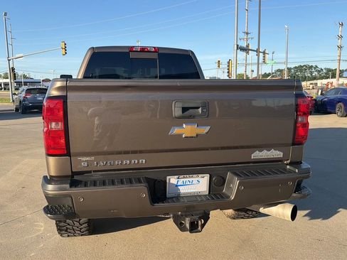 Used 2015 Chevrolet Silverado 2500 High Country w/ Duramax Plus Package AWD/4WD image 19