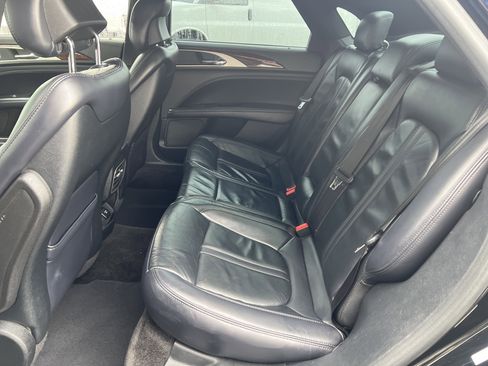 Used 2018 Lincoln MKZ Select w/ Technology Package image 31