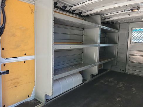 Used 2021 Nissan NV 2500 SV image 14