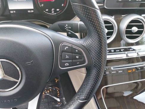 Used 2017 Mercedes-Benz GLC 300 4MATIC image 26
