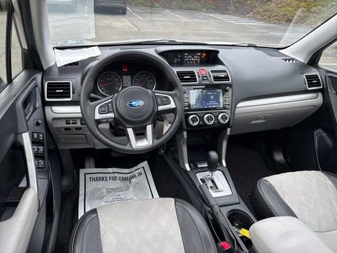 Used 2017 Subaru Forester 2.5i Premium w/ All-Weather Package image 11