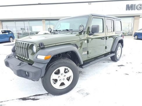 Used 2020 Jeep Wrangler Unlimited Sport S image 2