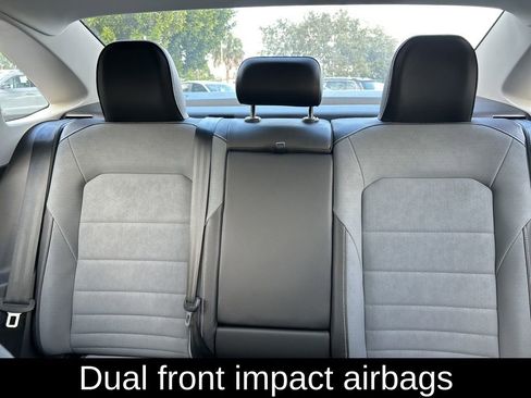 Used 2025 Volkswagen Jetta SE w/ Sunroof Package image 14