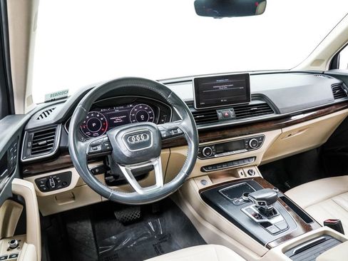 Used 2019 Audi Q5 2.0T Premium Plus w/ Premium Plus Package image 5