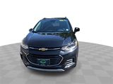 Certified 2022 Chevrolet Trax LT w/ LT Convenience Package image 3
