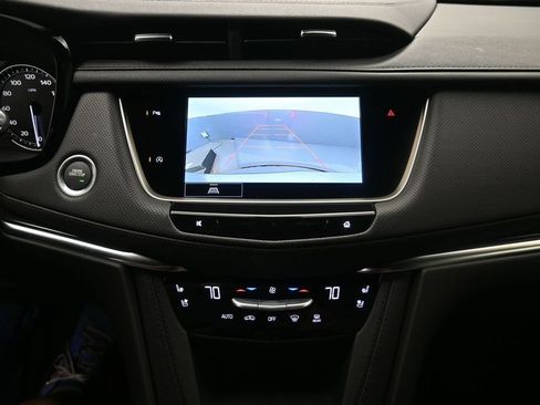 Used 2025 Cadillac XT5 Premium Luxury FWD image 12