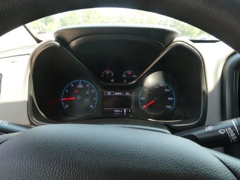 Used 2018 Chevrolet Colorado W/T RWD image 17