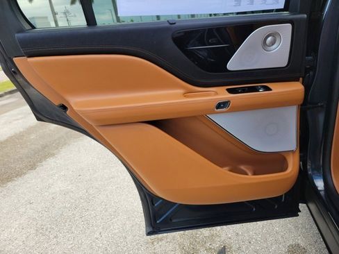 Certified 2022 Lincoln Corsair Reserve w/ Equipment Group 201A image 13