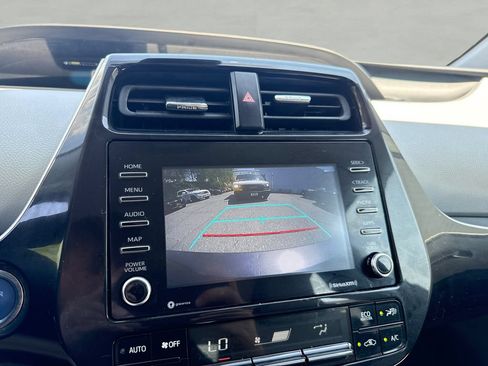 Used 2022 Toyota Prius LE FWD image 14