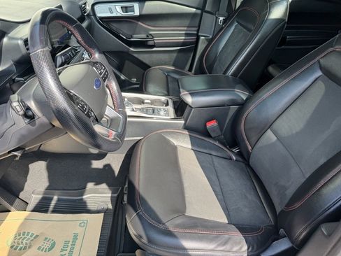 Used 2022 Ford Explorer ST-Line w/ Class IV Trailer Tow Package image 11