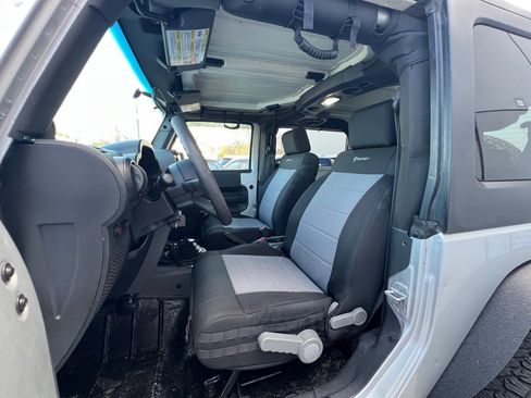 Used 2007 Jeep Wrangler X image 11