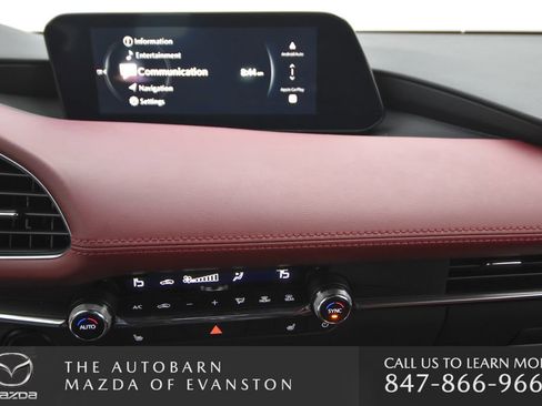 Certified 2025 MAZDA MAZDA3 2.5 S Hatchback w/ Premium Pkg image 32
