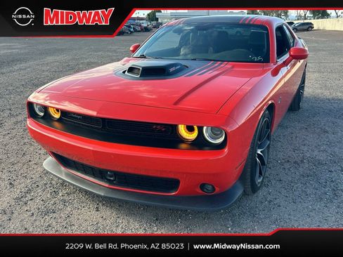 Used 2018 Dodge Challenger R/T Scat Pack RWD image 1