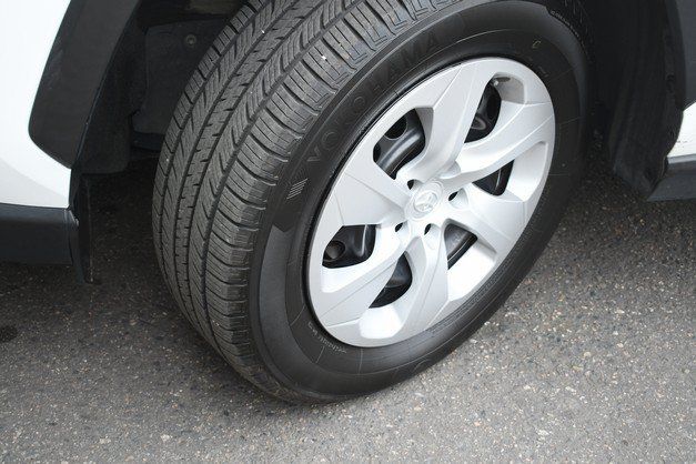 Certified 2024 Toyota RAV4 LE AWD/4WD image 11