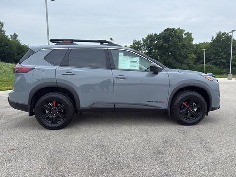 New 2026 Nissan Rogue SV AWD/4WD image 4