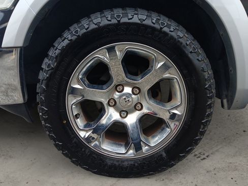 Used 2014 RAM 1500 Laramie w/ Convenience Group image 14