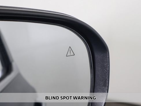 Used 2023 Kia Telluride S image 5