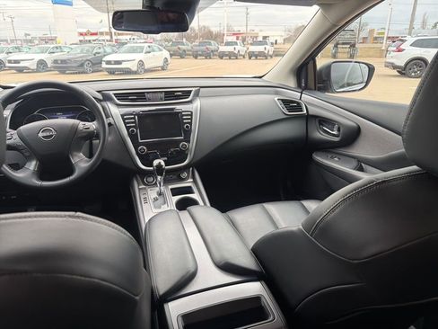 Used 2023 Nissan Murano SV image 15