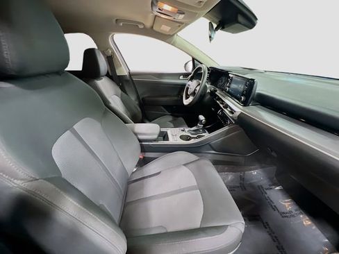 Used 2021 Kia K5 LXS image 25