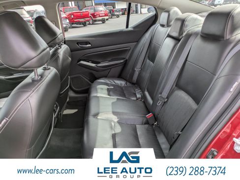 Used 2022 Nissan Altima 2.5 SL FWD image 11