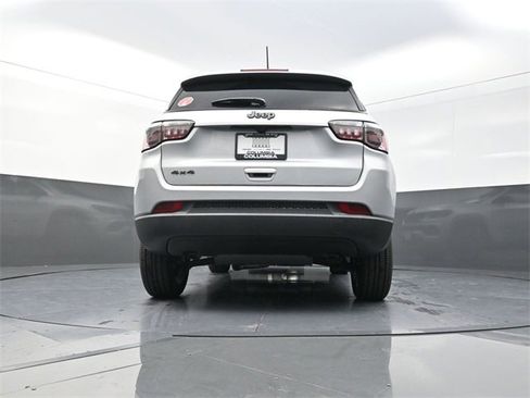 New 2026 Jeep Compass Latitude image 22