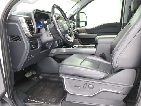 Used 2024 Ford F350 Lariat w/ Lariat Ultimate Package AWD/4WD image 8