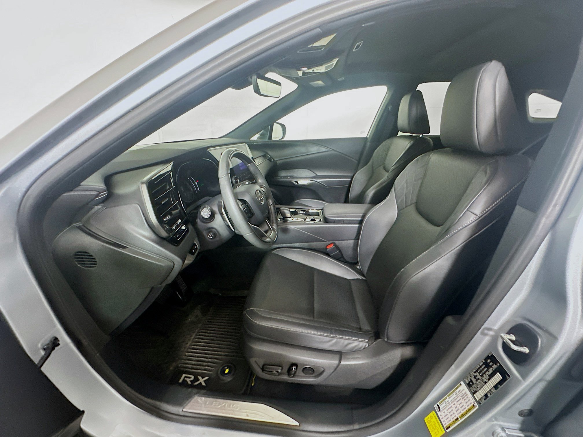 Used 2023 Lexus RX 350 Premium w/ Accessory Package (Z1) AWD/4WD image 13