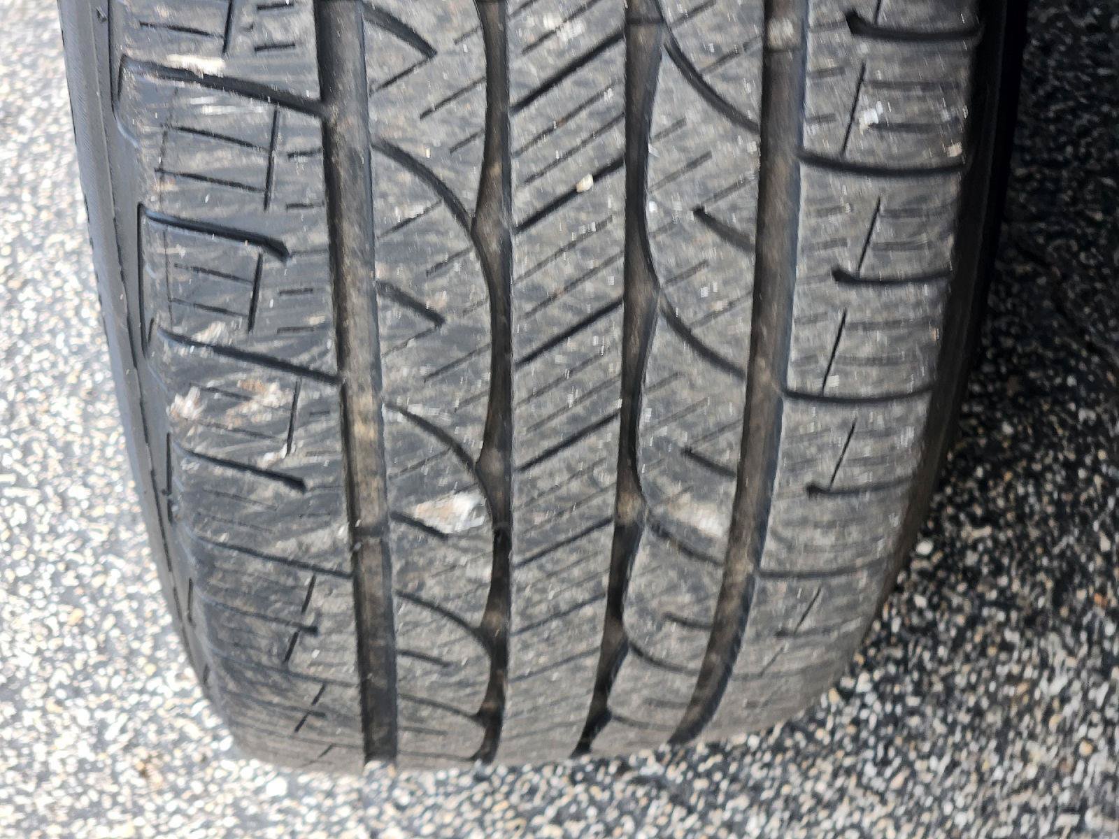 Used 2024 Chrysler Pacifica Touring-L FWD image 11