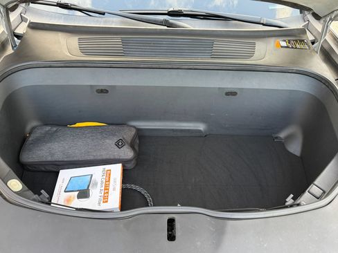 Used 2022 Rivian R1T Launch Edition AWD/4WD image 9