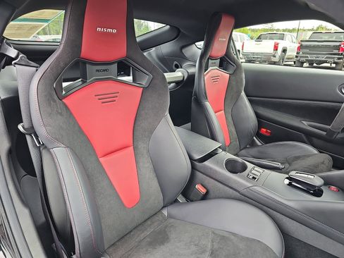Used 2024 Nissan Z NISMO w/ Floor Mat Package image 10