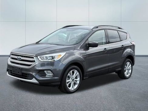 Used 2017 Ford Escape SE w/ SE Leather Comfort Package AWD/4WD image 6