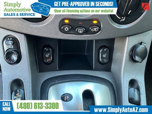 Used 2005 Saturn Vue 2WD V6 w/ Safe & Sound Pkg image 24