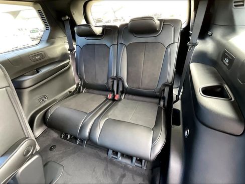 New 2025 Jeep Grand Cherokee L Altitude image 22